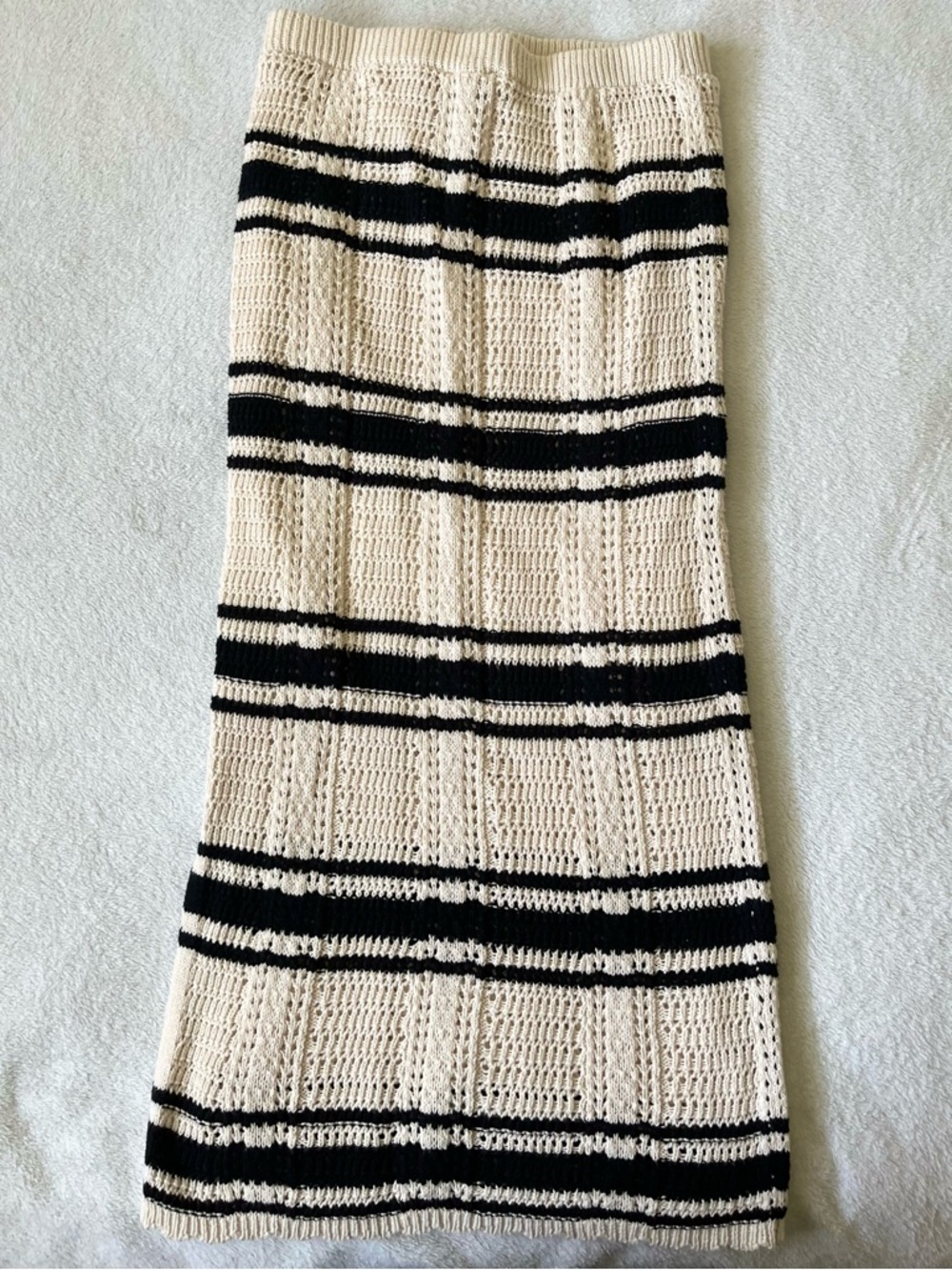 Striped Knit Maxi Skirt with Matching Crop Tank - Cream & Black - Picture 9 of 10